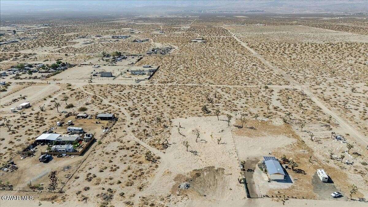 0.94 Acres of Residential Land for Sale in Sun Village, California