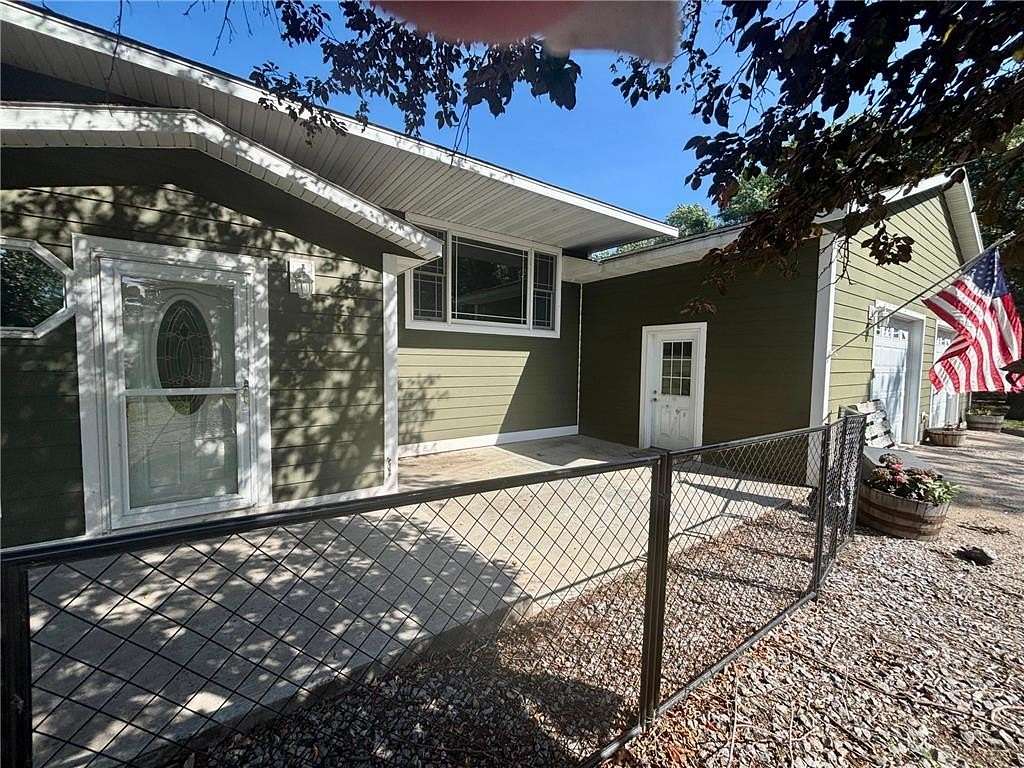 7 Acres of Land with Home for Sale in Delhi Township, Minnesota