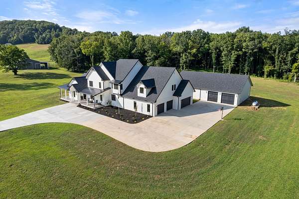 6 Acres of Residential Land with Home for Sale in Pulaski, Tennessee