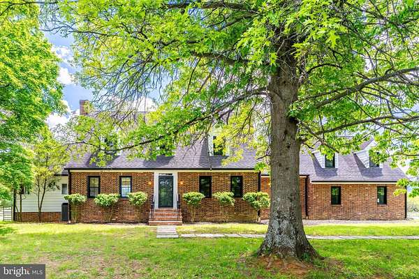 46 Acres of Land with Home for Sale in Boyce, Virginia