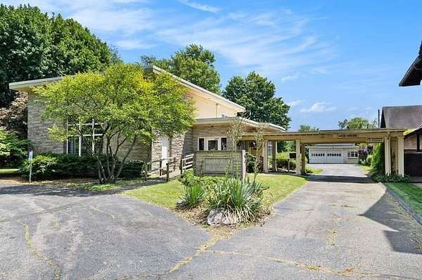 1.53 Acres of Improved Mixed-Use Land for Sale in Battle Creek, Michigan