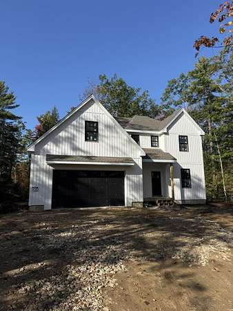 2.84 Acres of Residential Land with Home for Sale in Berwick, Maine