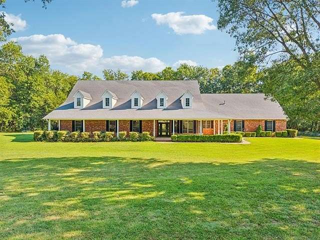 2.6 Acres of Residential Land with Home for Sale in Claremore, Oklahoma