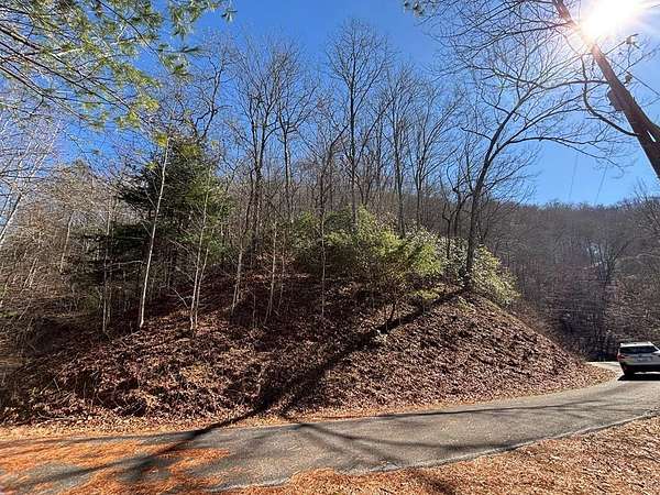5 Acres of Residential Land for Sale in Bryson City, North Carolina