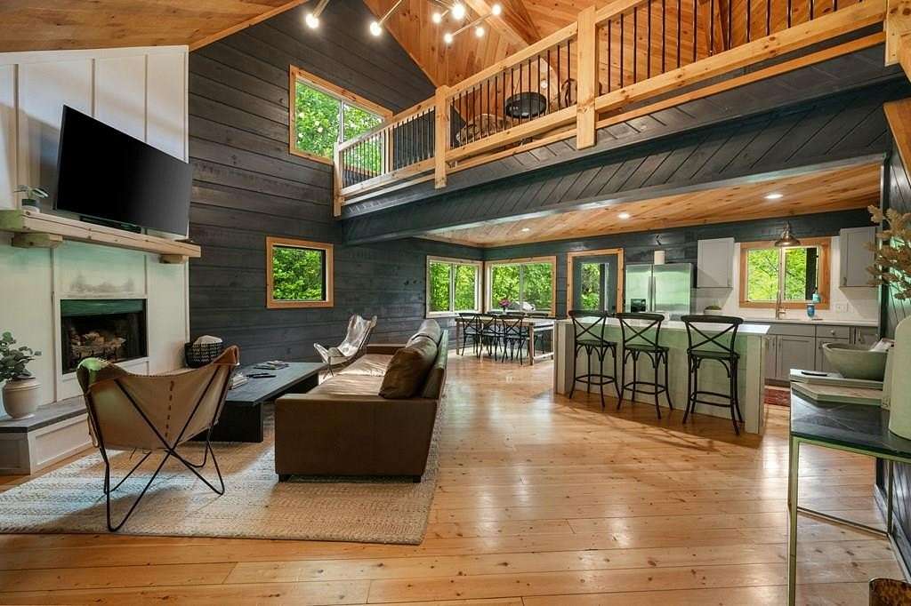 1.89 Acres of Residential Land with Home for Sale in Mineral Bluff, Georgia