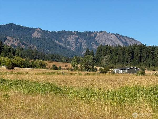 3 Acres of Residential Land for Sale in Cle Elum, Washington