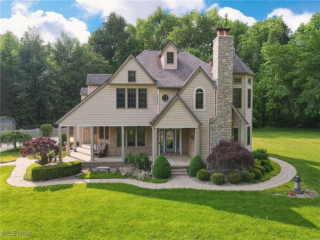 5.9 Acres of Residential Land with Home for Sale in Uniontown, Ohio