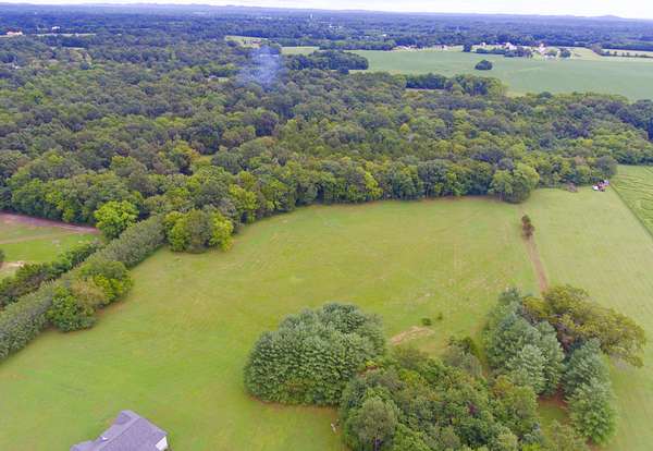 8 Acres of Agricultural Land for Sale in Unionville, Tennessee