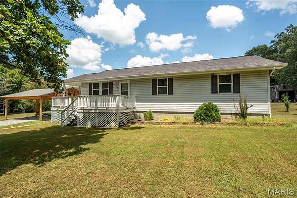 2.24 Acres of Residential Land with Home for Sale in Poplar Bluff, Missouri