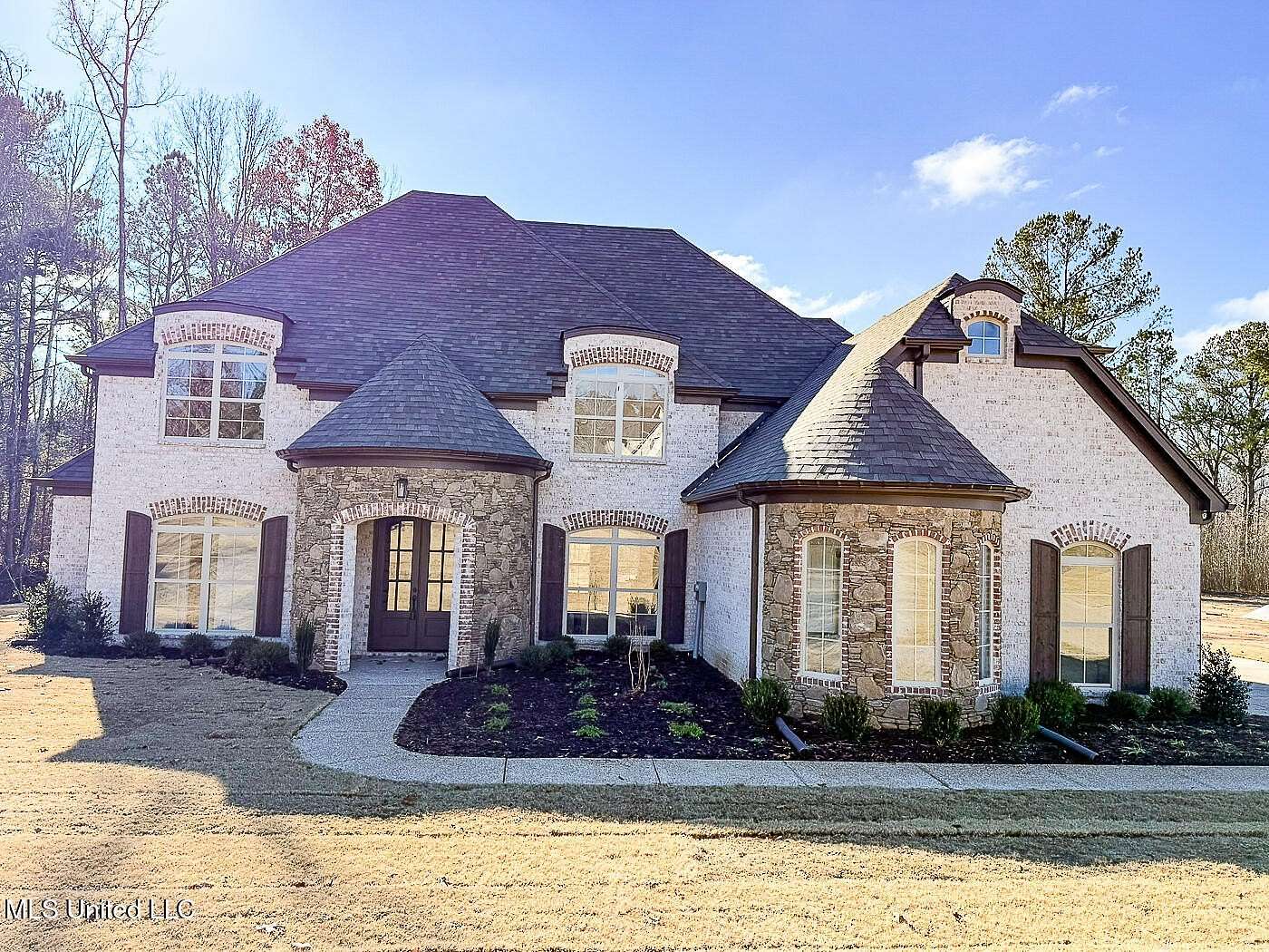 1.57 Acres of Residential Land with Home for Sale in Holly Springs, Mississippi