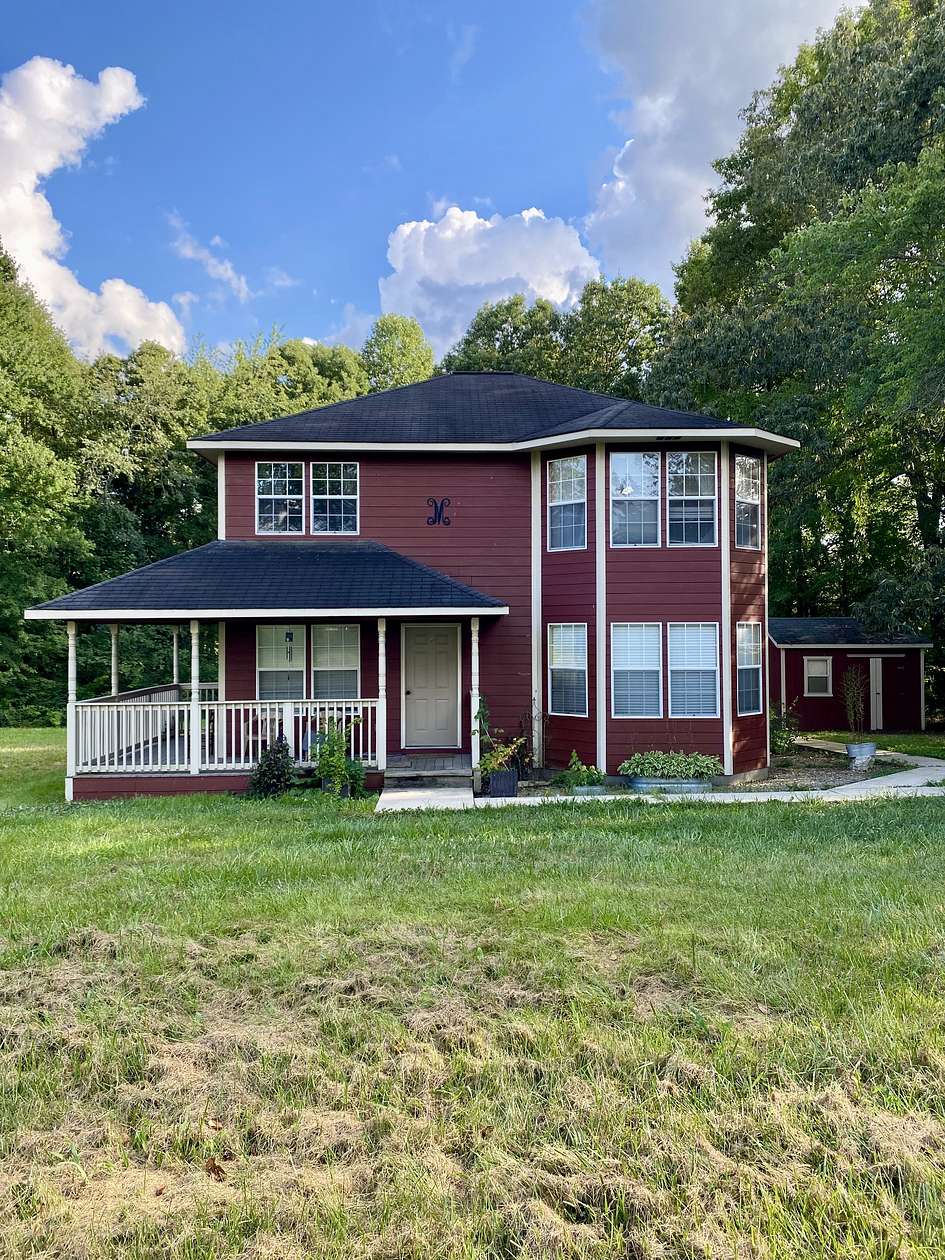 2 Acres of Residential Land with Home for Sale in Clarkrange, Tennessee