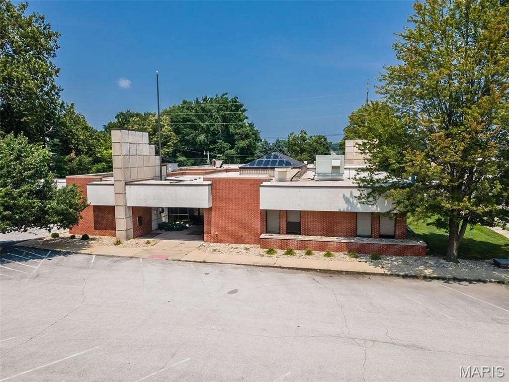 1.6 Acres of Commercial Land for Sale in Alton, Illinois