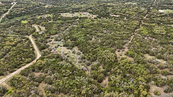 10 Acres of Residential Land for Sale in Hondo, Texas