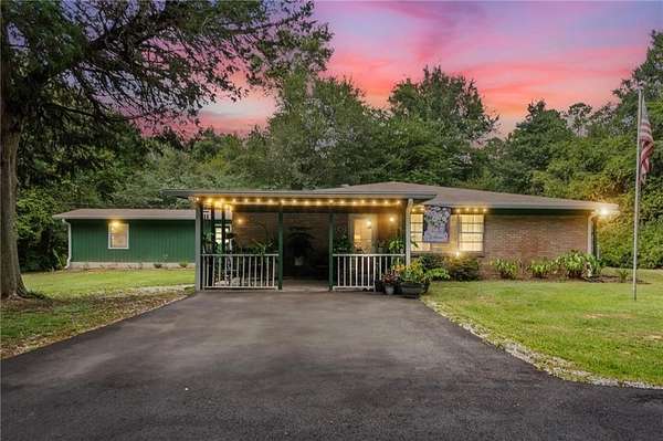 11.5 Acres of Recreational Land with Home for Sale in Wilmer, Alabama