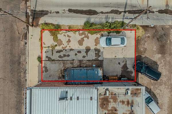 0.03 Acres of Commercial Land for Sale in Seminole, Texas