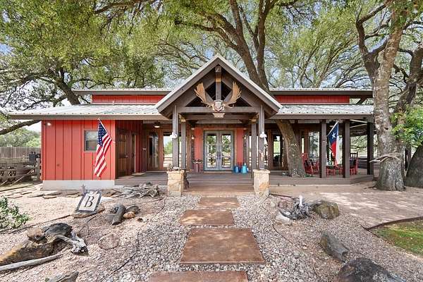 400 Acres of Land for Sale in Horseshoe Bay, Texas