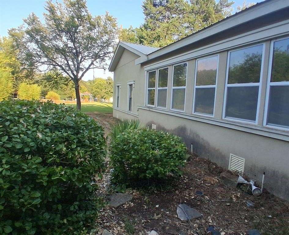 2.88 Acres of Residential Land with Home for Sale in Quinlan, Texas