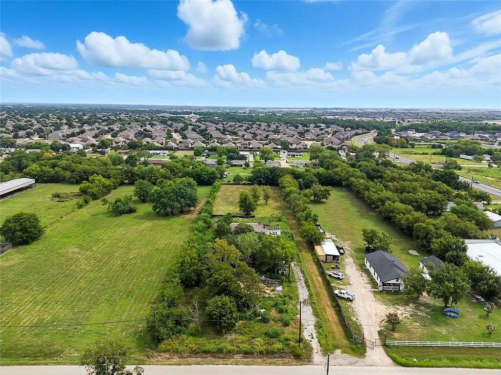 1 Acre of Land for Sale in Forney, Texas
