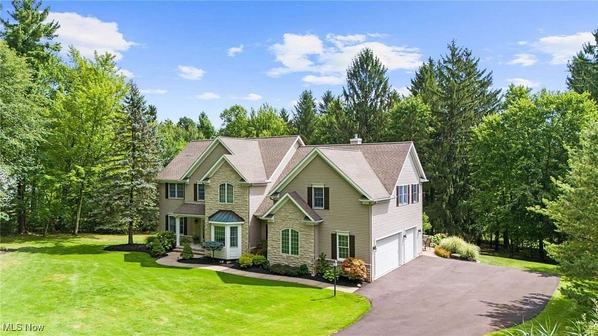 2.68 Acres of Residential Land with Home for Sale in Chardon, Ohio