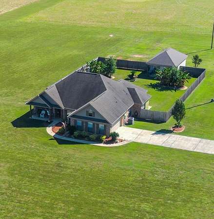 5.39 Acres of Residential Land with Home for Sale in Carriere, Mississippi