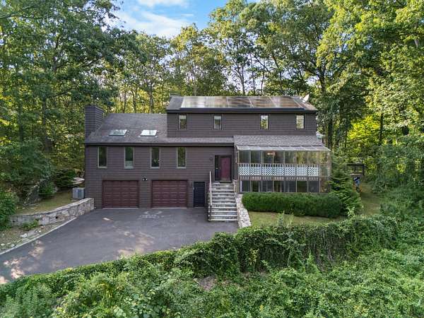 2.5 Acres of Residential Land with Home for Sale in Easton, Connecticut