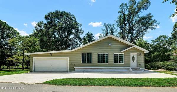 4.6 Acres of Residential Land with Home for Sale in Bardstown, Kentucky