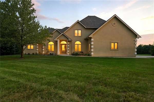 7.74 Acres of Residential Land with Home for Sale in Spring Hill, Kansas