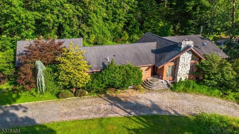 1.5 Acres of Residential Land with Home for Sale in Warren Township, New Jersey