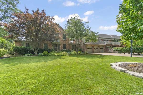 2.14 Acres of Residential Land with Home for Sale in Peoria, Illinois