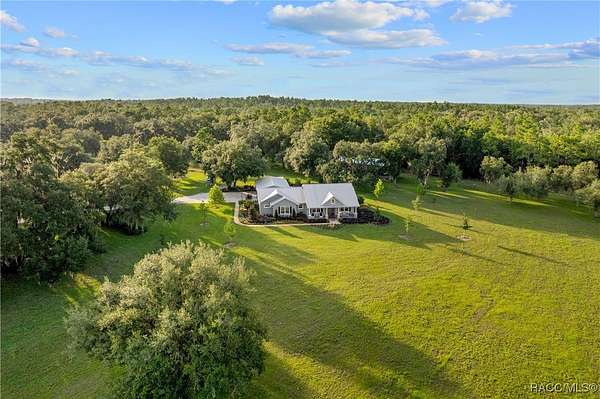 10 Acres of Land with Home for Sale in Dunnellon, Florida