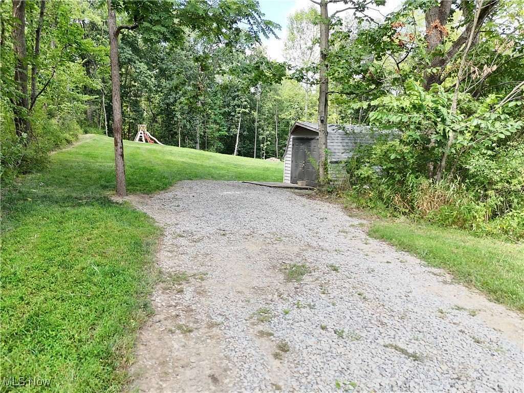 5.86 Acres of Residential Land for Auction in Fresno, Ohio