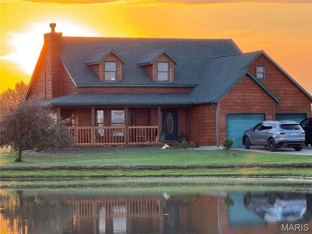 12 Acres of Land with Home for Sale in Palmyra, Missouri