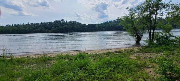 0.48 Acres of Residential Land for Sale in Clifton, Tennessee