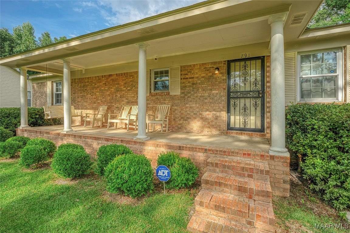 2.25 Acres of Residential Land with Home for Sale in Greenville, Alabama