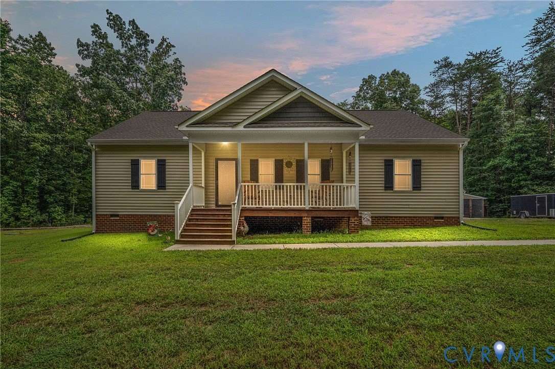 5 Acres of Residential Land with Home for Sale in Bumpass, Virginia