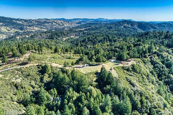 138 Acres of Land with Home for Sale in Yorkville, California
