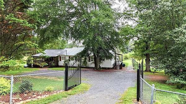 5 Acres of Residential Land with Home for Sale in Calhoun, Georgia