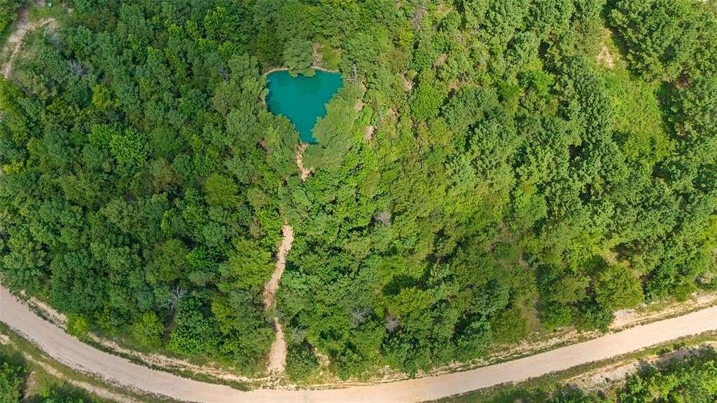 1 Acre of Residential Land for Sale in Broken Bow, Oklahoma