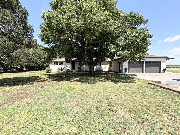 5 Acres of Residential Land with Home for Sale in Plainview, Texas