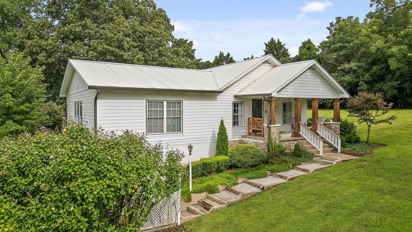 2.35 Acres of Residential Land with Home for Sale in Flintstone, Georgia