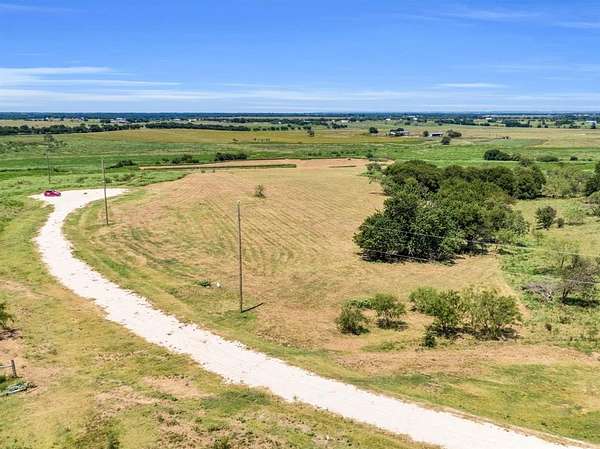 10.2 Acres of Land for Sale in Grandview, Texas