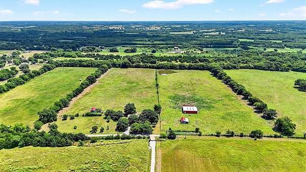 25 Acres of Land with Home for Sale in Sherman, Texas