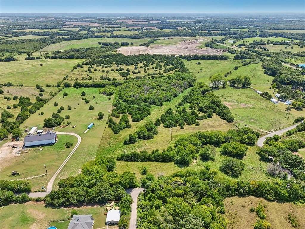 15.6 Acres of Land for Sale in Van Alstyne, Texas