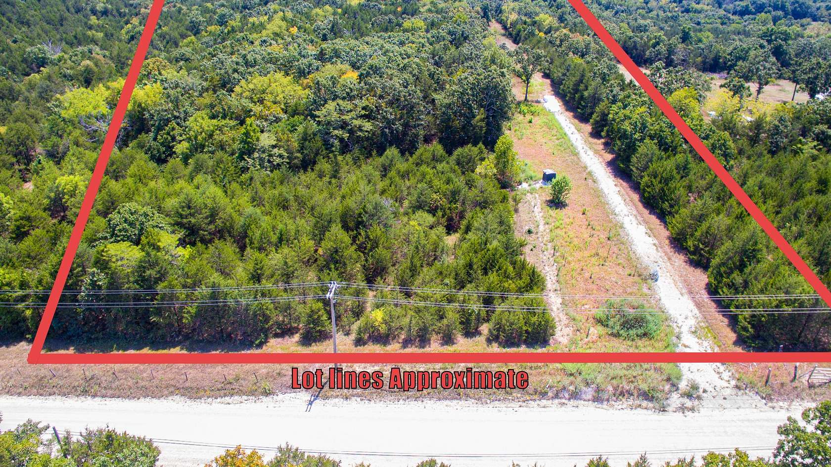 10 Acres of Land for Sale in Lebanon, Missouri