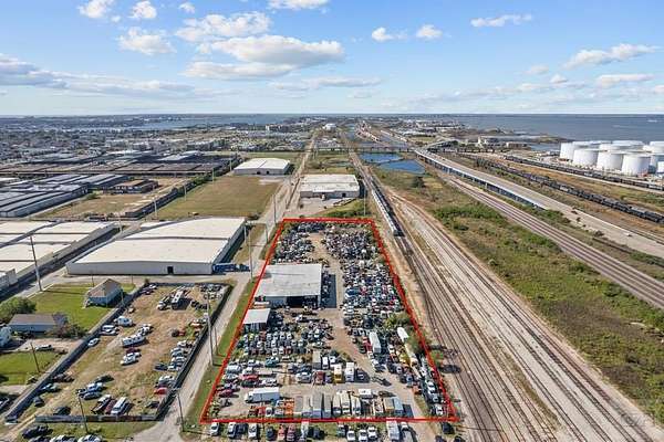 3.68 Acres of Mixed-Use Land for Sale in Galveston, Texas
