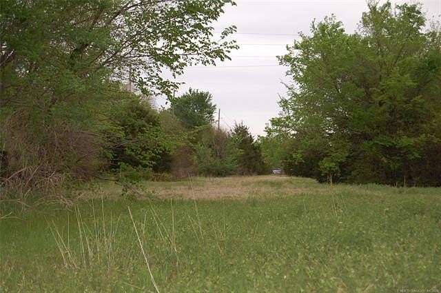 0.07 Acres of Mixed-Use Land for Sale in Henryetta, Oklahoma