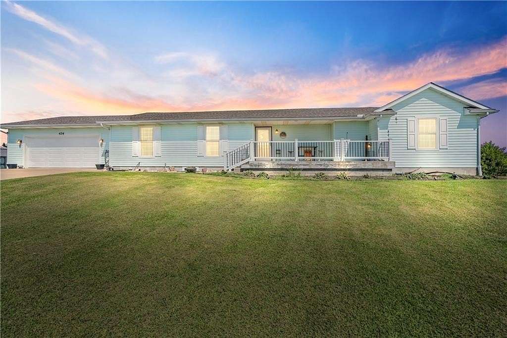 2 Acres of Residential Land with Home for Sale in Independence, Kansas