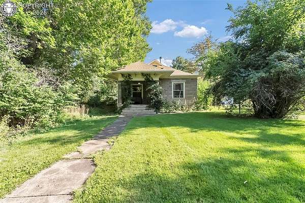 2.67 Acres of Land with Home for Sale in Cañon City, Colorado