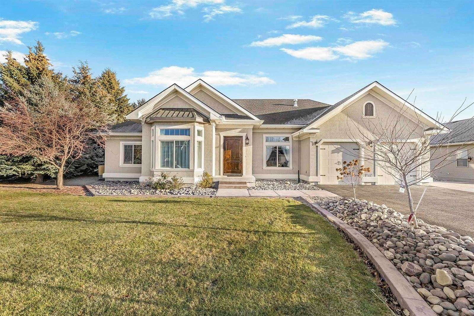 1.66 Acres of Residential Land with Home for Sale in Blackfoot, Idaho