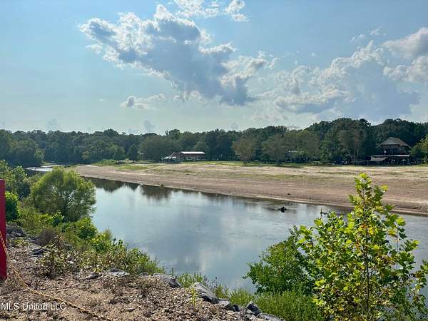 1.1 Acres of Land for Sale in Tylertown, Mississippi